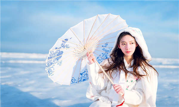五湖渔场试管代怀生子多少钱一个？助孕之路的费用分析与方案选择
